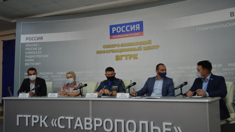 Площадь пожаров в Ставрополе снизилась за счёт опашки территорий