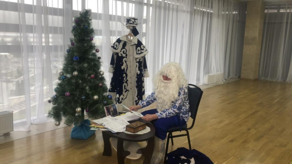 4-летняя железноводчанка попросила у Деда Мороза летающие сандалии