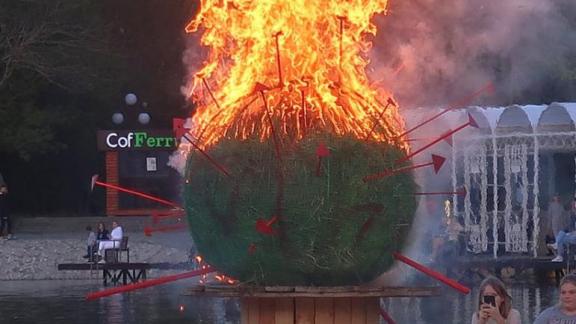 Сожжение чучела коронавируса в Железноводске вошло в топ-10 нефейковых событий недели