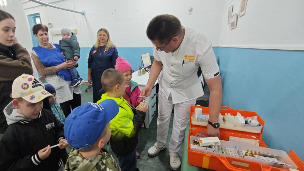 На Ставрополье ветеран СВО организовал для детей экскурсию по ФАПу