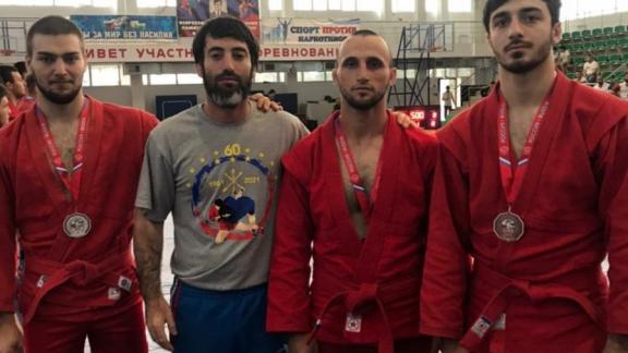 Ставропольские самбисты привезли три медали из Кабардино-Балкарии