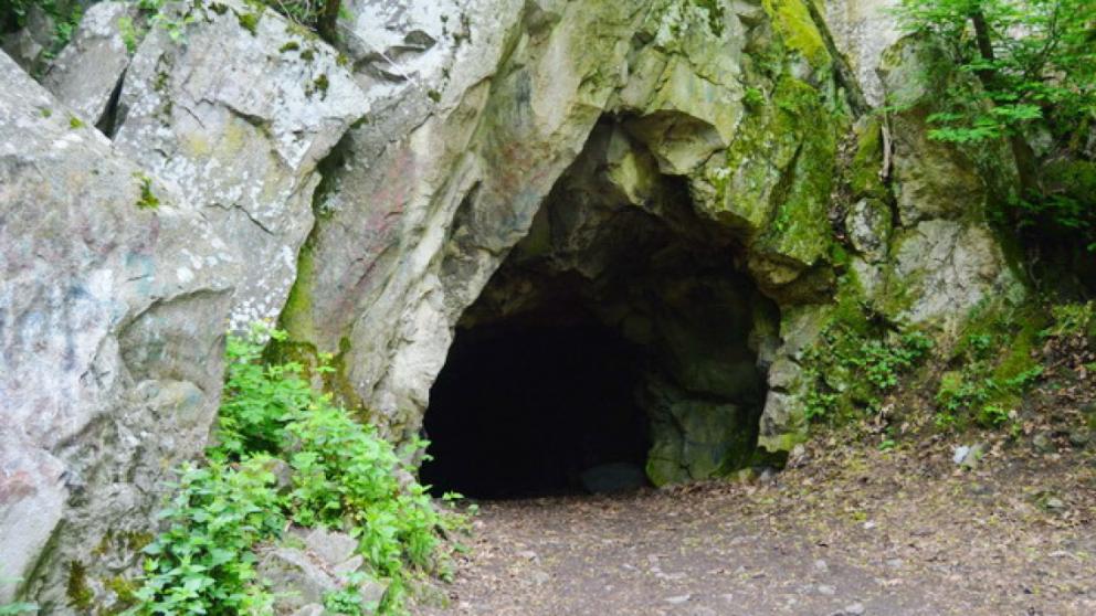 Географ из Железноводска нашёл реликтовую мерзлоту в недрах горы Развалка