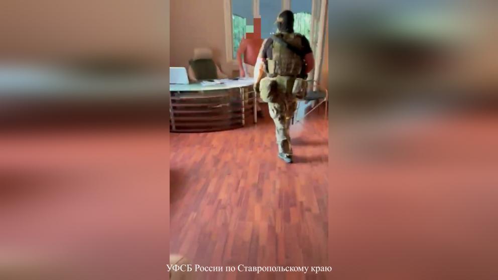 Главный архитектор администрации Новоалександровского округа осуждён за взятку и превышение полномочий