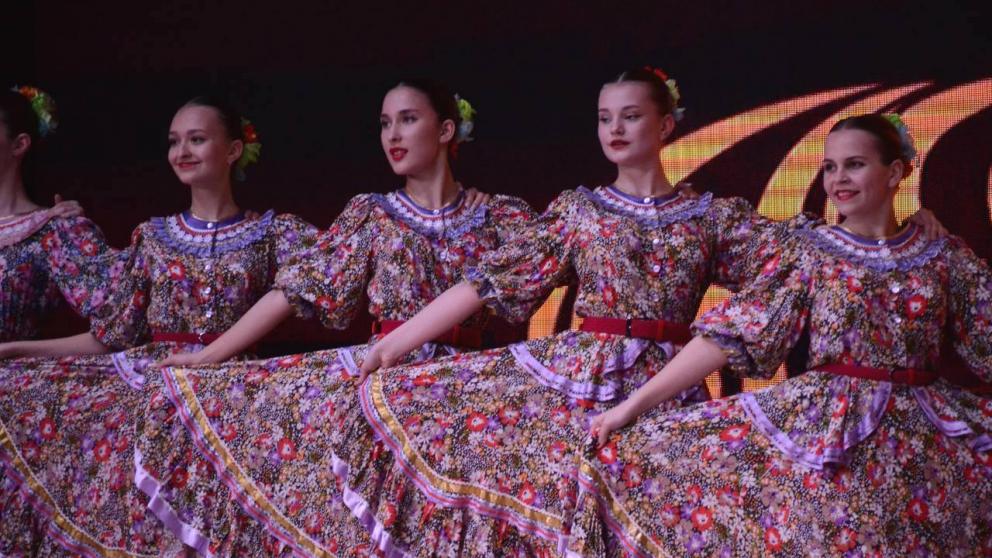 В Невинномысске отпраздновали 30-летний юбилей детского ансамбля «Задоринка»