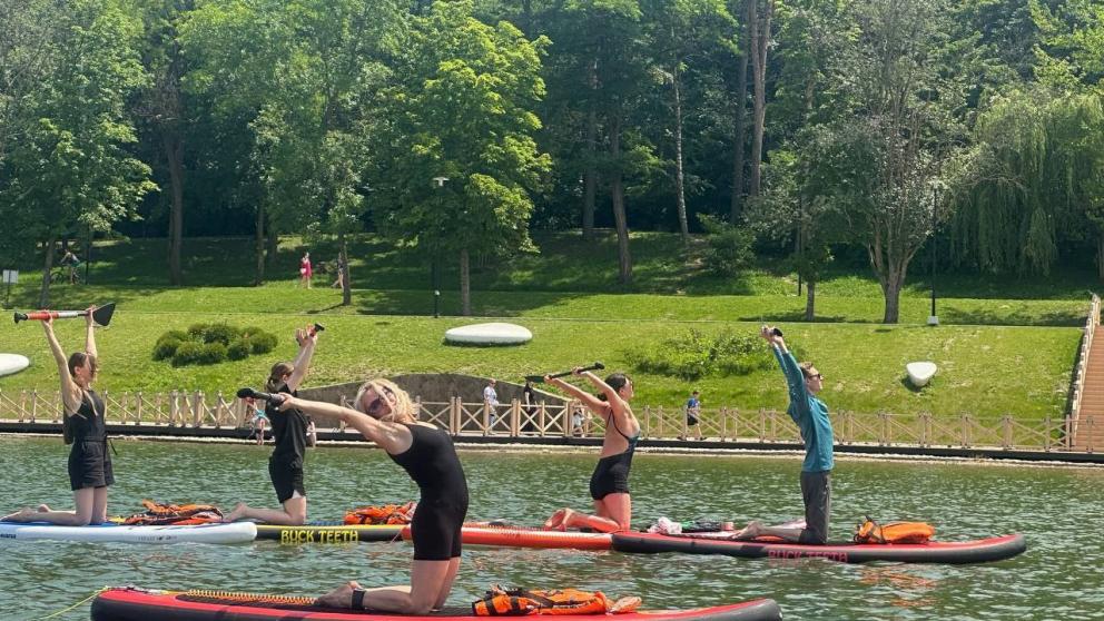 Жителей Кисловодска приглашают на тренировки по йоге на сапах