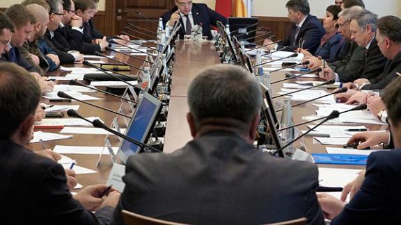 Предстоящий сезон паводков и готовность ГТС обсудили в правительстве Ставрополья