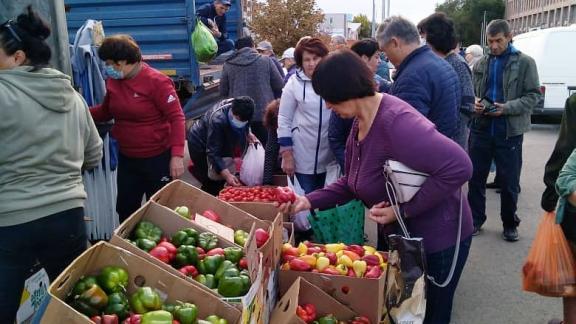 В Петровском округе Ставрополья прошла осенняя ярмарка, на которой был открыт пункт вакцинации