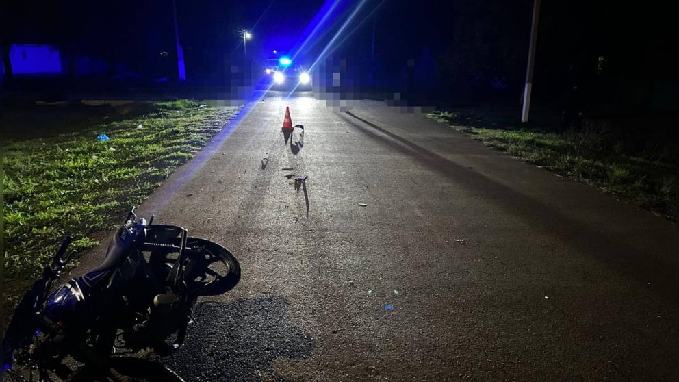 В селе Бурукшун на Ставрополье 17-летний мотоциклист сбил пешехода