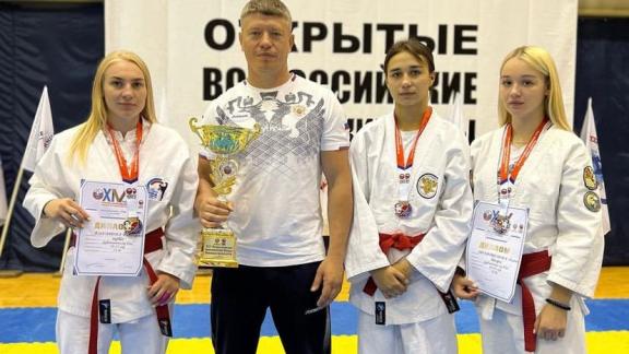 Ставропольские рукопашники привезли россыпь медалей из Анапы