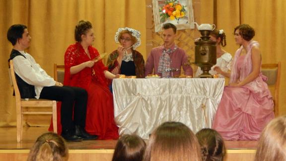 Лучшие школьные театральные коллективы наградили в Невинномысске