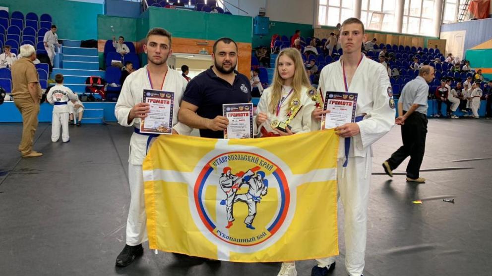 Ставропольские рукопашники собрали урожай медалей по итогам турнира в Волгограде