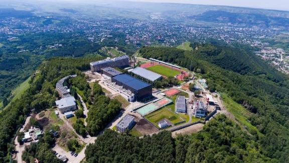 В Кисловодск приехали на тренировку легкоатлеты из Курска