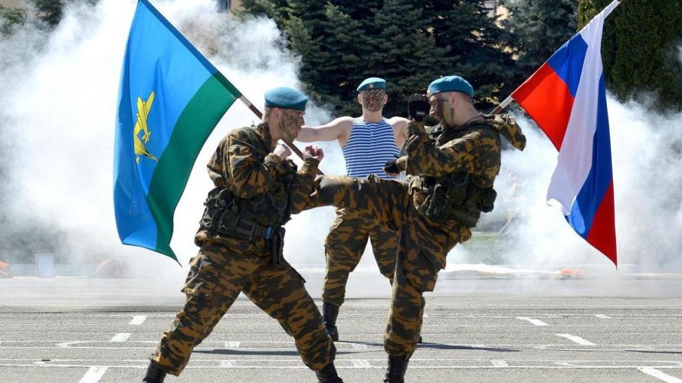 С Днём ВДВ поздравили десантников власти Ставрополья