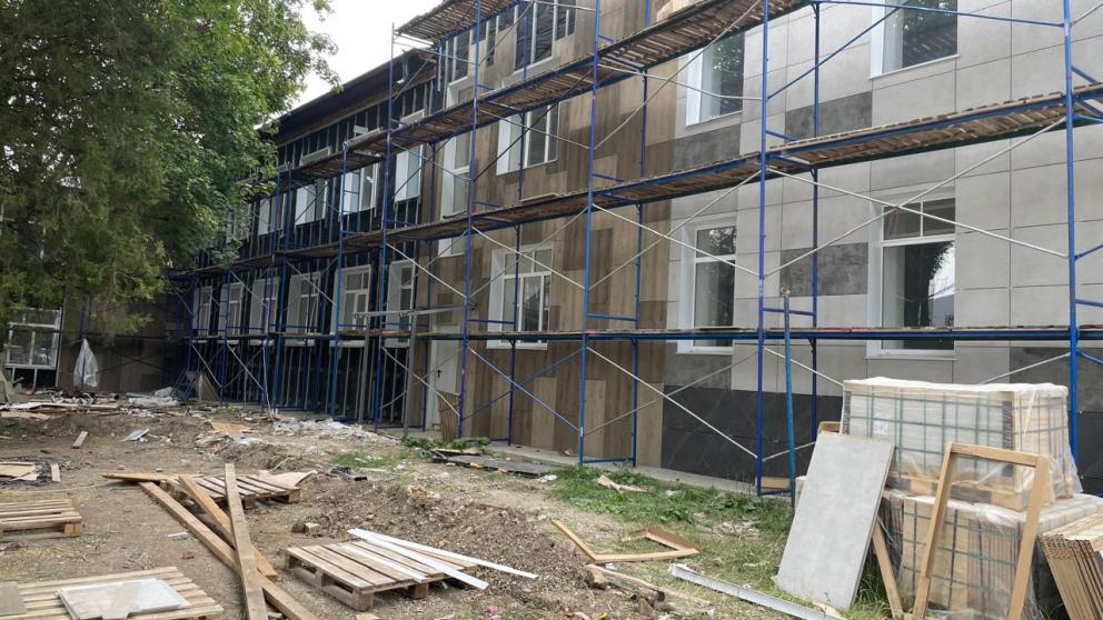 В Андроповском округе Ставрополья идет капремонт сразу в трех школах