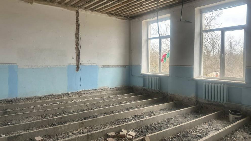 Капитальный ремонт школы в Кировском округе идёт по графику