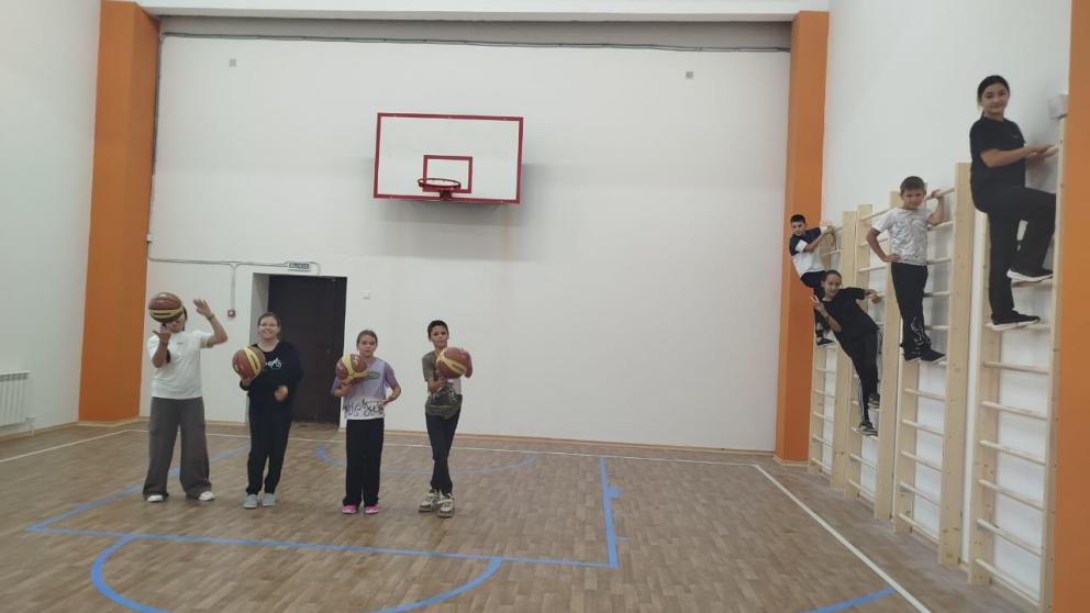 В двух школах Предгорного округа на Ставрополье отремонтировали спортзалы