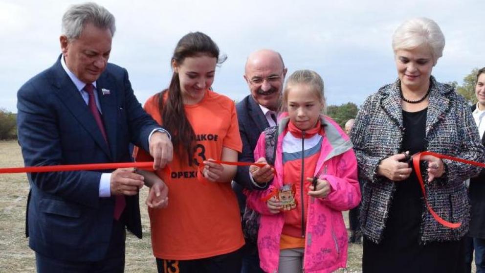 В селе Высоцком открыли новую спортивную площадку и Дом культуры