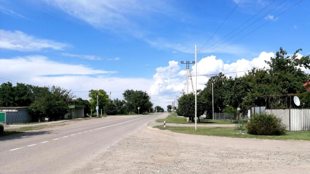 В двух станицах Георгиевского округа отремонтируют дороги к школам