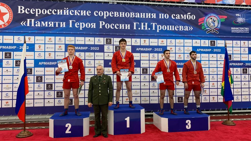 Ставропольские самбисты собрали полный комплект наград в Армавире