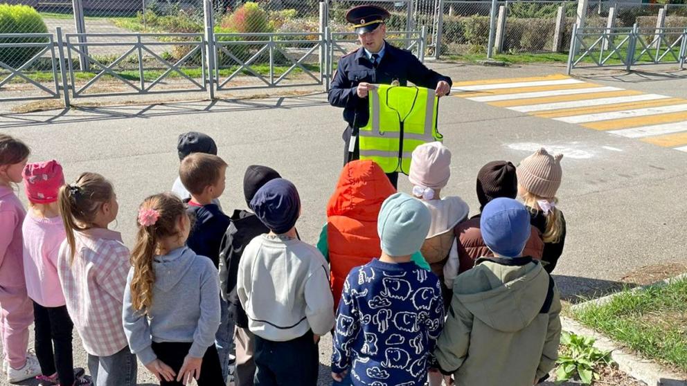 В Кочубеевском округе Ставрополья проходит профилактическая акция "Засветись!"