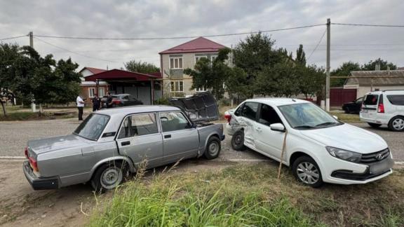 В Курском округе Ставрополья произошло ДТП с двумя пострадавшими