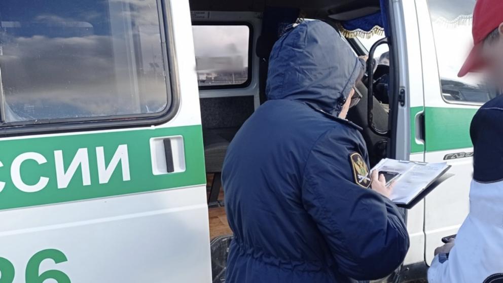 Ставрополец заплатил долг экс-супруге после ареста пассажирской «Газели»