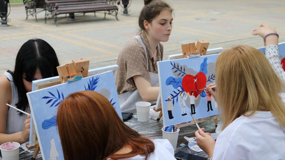 В Ставрополе волонтёры нарисовали «доброе сердце»