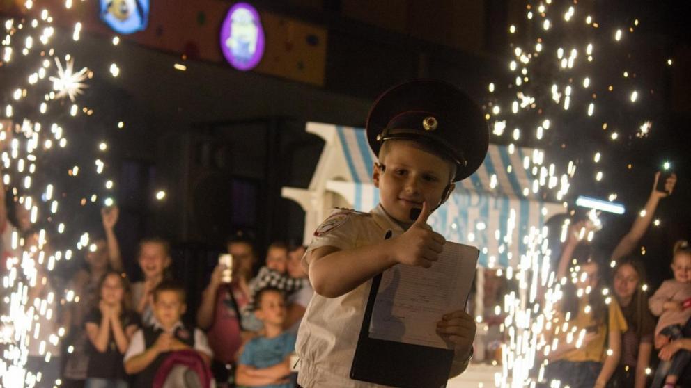 Шоу-программу «Ярко! Модно! Безопасно!» представили автоинспекторы в Минводах