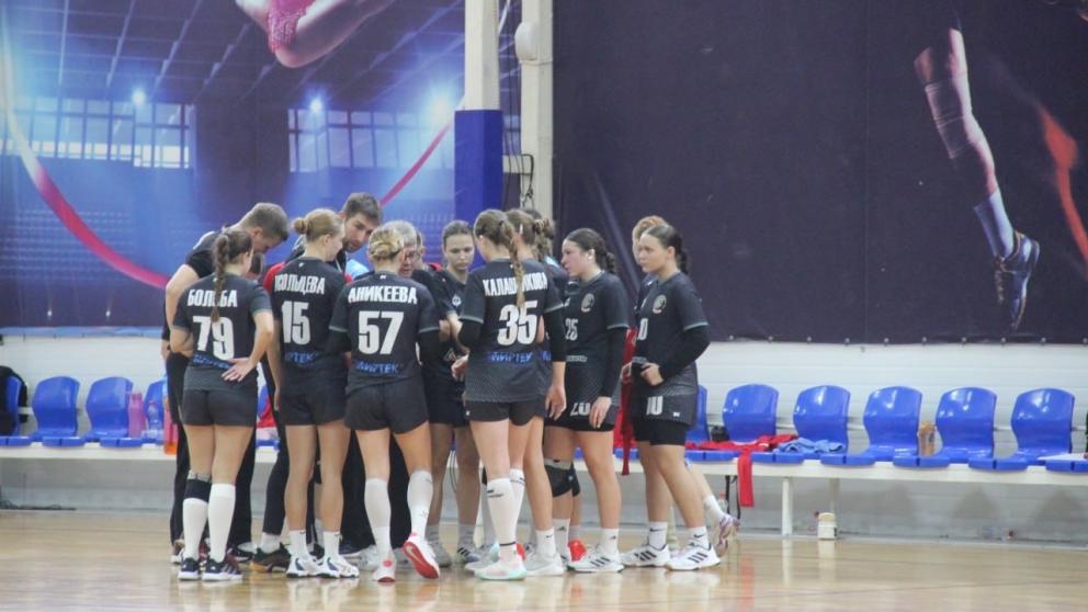 Гандболистки «Ставрополья» одержали две виктории на выезде