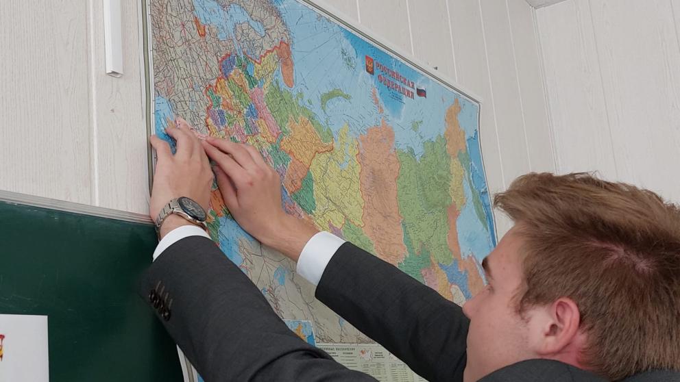 В Ессентуках члены молодежного дискуссионного клуба обсудили будущее России в новых границах