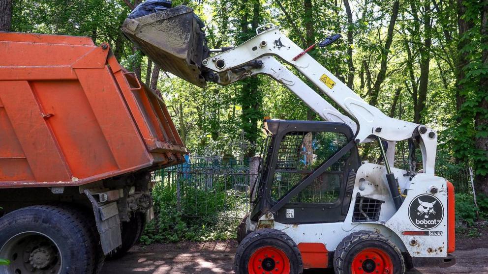 Губернатор Ставрополья поручил организовать уборку кладбищ в преддверии Пасхи и Радоницы