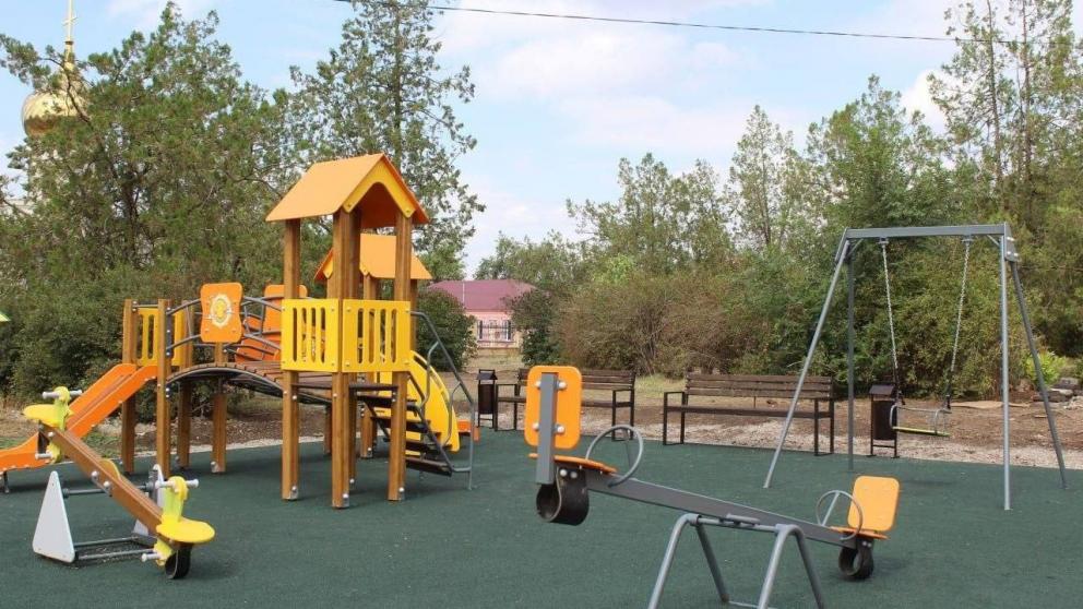 На Ставрополье приступили к обустройству 54 детских площадок