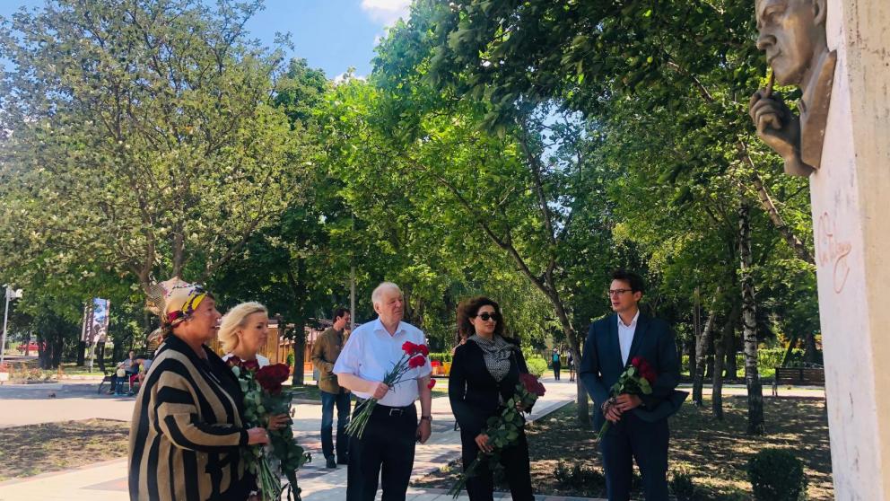 Парк имени Станислава Говорухина в Железноводске посетила вдова артиста