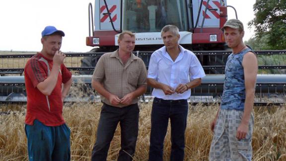 Как сэкономить на затратах и поднять зарплату знают в СПК имени Апанасенко