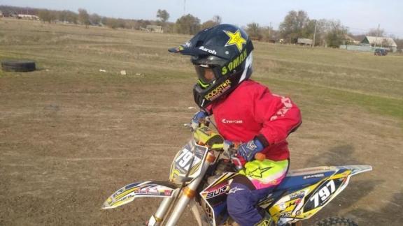 В селе Красногвардейском на Ставрополье развивают мотоциклетный спорт