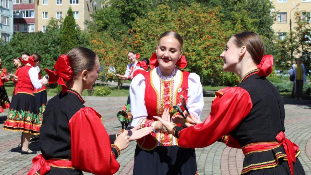 Главы территорий и жители Ставрополья приходят на выборы целыми семьями