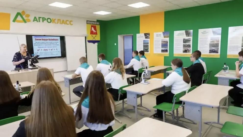 Губернатор Владимиров: школа № 2 в селе Александровском открылась после капремонта