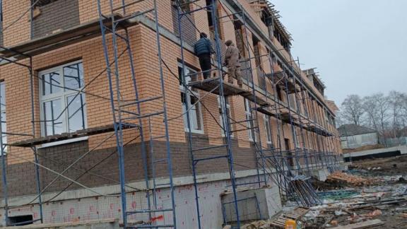 В селе Новоблагодарном продолжается строительство детского сада