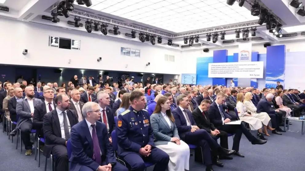 Губернатор Владимиров: земляки помогут создать новую народную программу ЕР