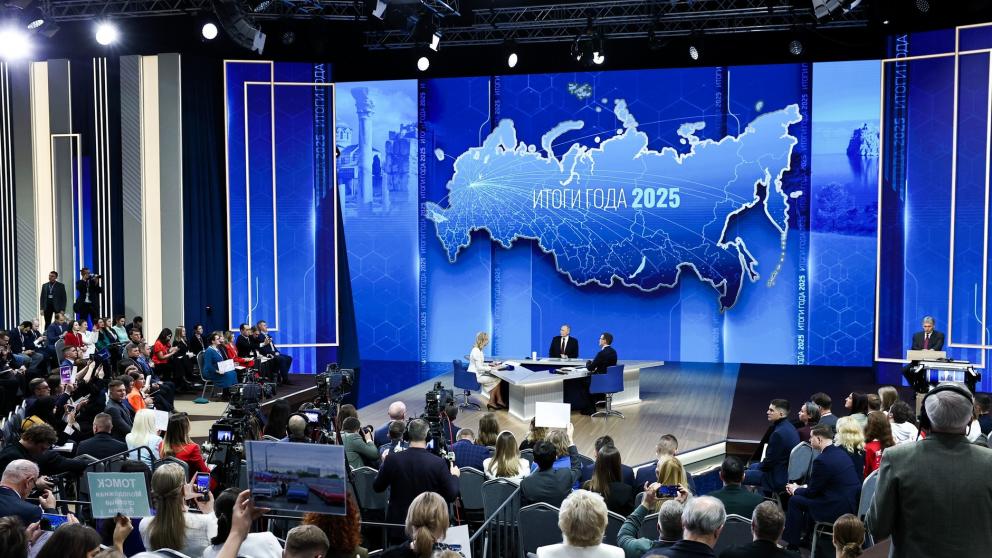 Владимир Путин назвал создание мессенджера MАХ правильным решением