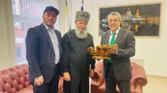 Муфтий Ставрополья обсудил сотрудничество на встрече с послом Брунея в России