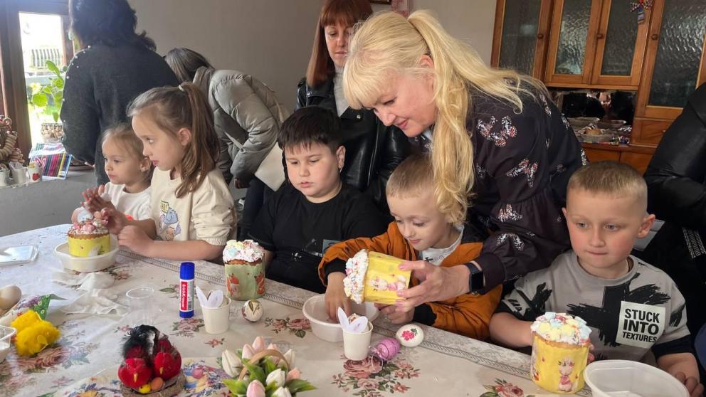 Горячеводская казачья община собрала детей на пасхальный мастер-класс 