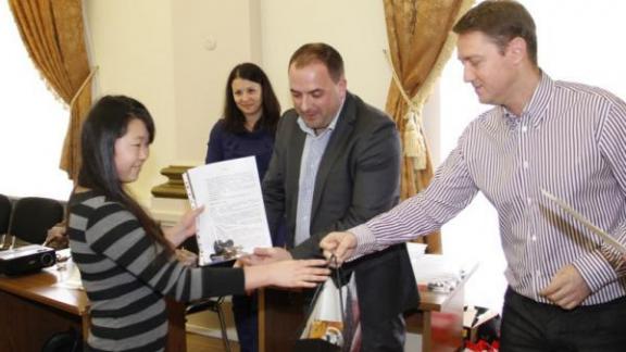 39 человек получили ключи от квартир в Ессентуках по программе обеспечения жильем детей-сирот