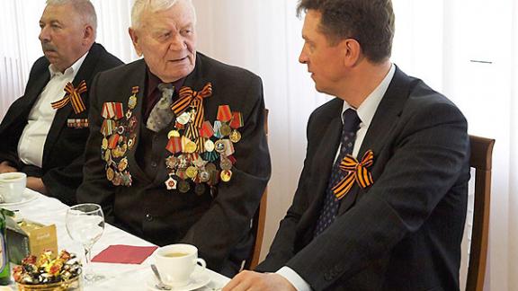 Губернатор Гаевский ознакомился с ходом подготовки ко Дню Победы в Труновском районе