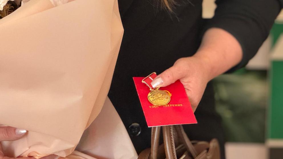 Жёнам участников СВО вручили награды в Железноводске
