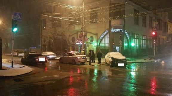 Два человека пострадали в аварии с двумя иномарками в Ставрополе
