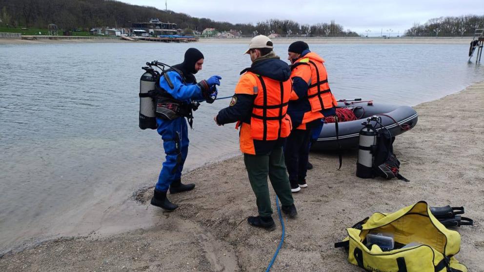На Ставрополье спасатели начали очищать водоёмы