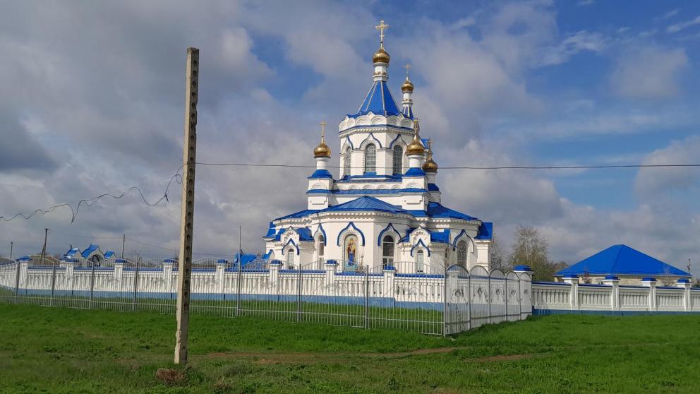 В селе Благодарненского округа Ставрополья благоустроили территорию храма