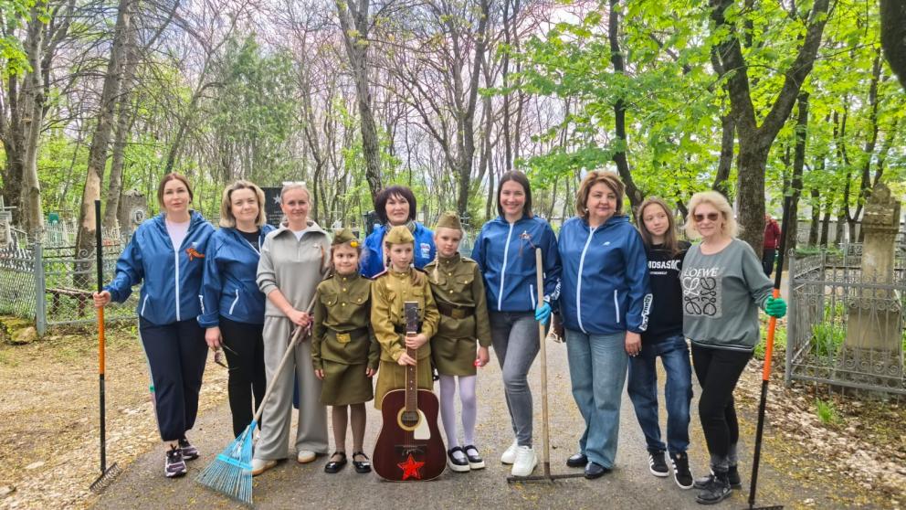 На Ставрополье проходят субботники в памятных местах