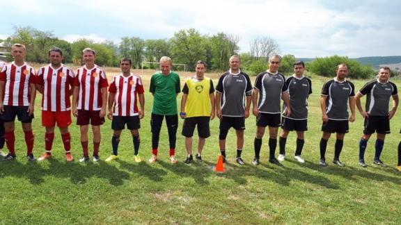 В первенстве края по футболу среди ветеранов определились четвертьфиналисты